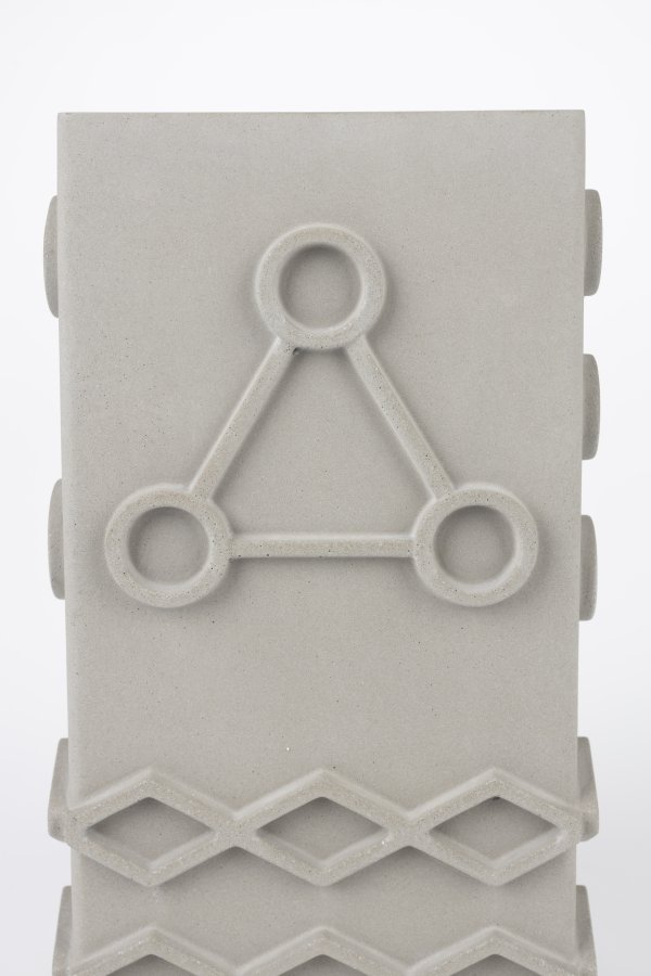 ZUIVER Graphic vase, kvadratisk - gr beton