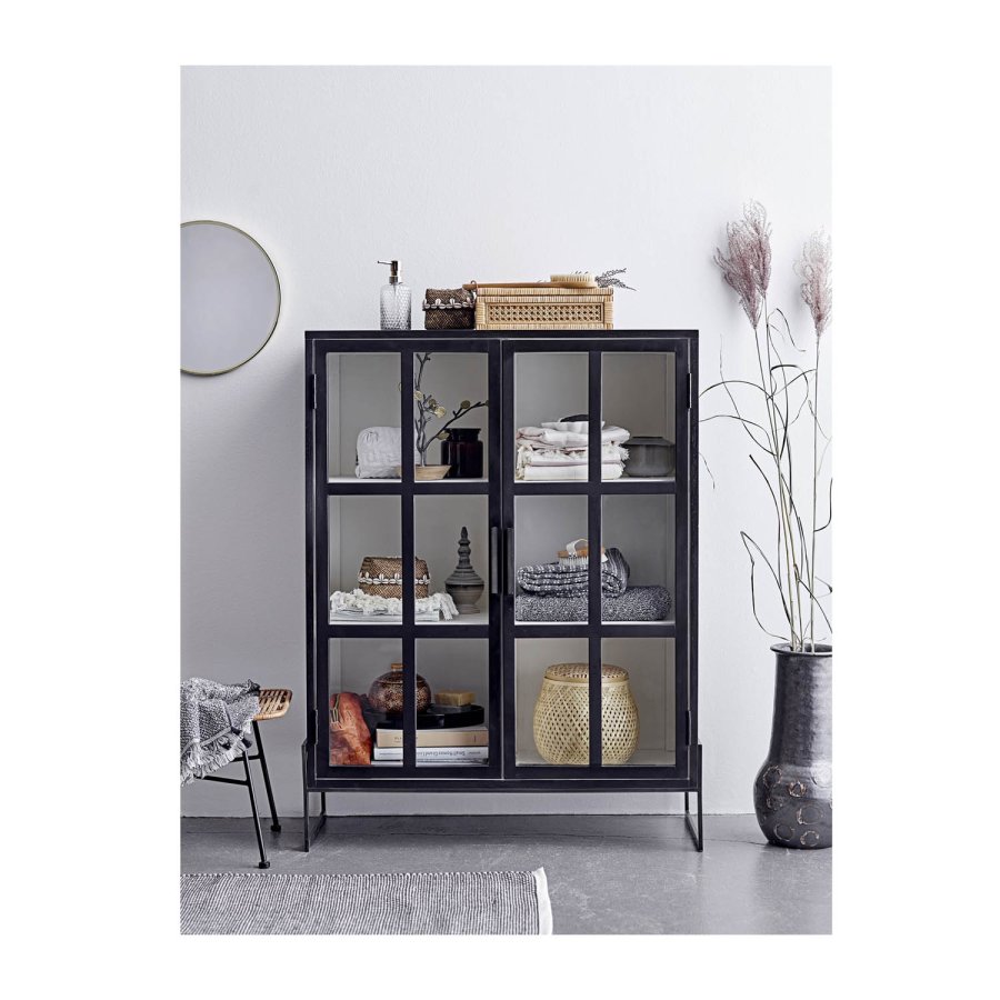 BLOOMINGVILLE Opal skab m. 2 glaslger og 4 hylder - sort egetr og metal 