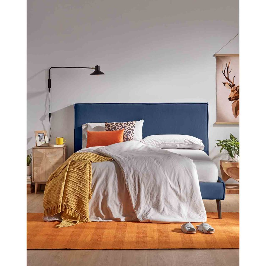 KAVE HOME kvadratisk Hakon sidebord - natur mungurtr (30x30)