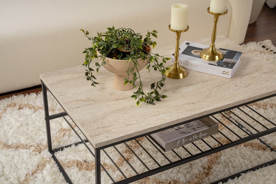 NORDVÄRK Asude sofabord, m. 1 hylde - travertin melamin og sort metal (95x55)