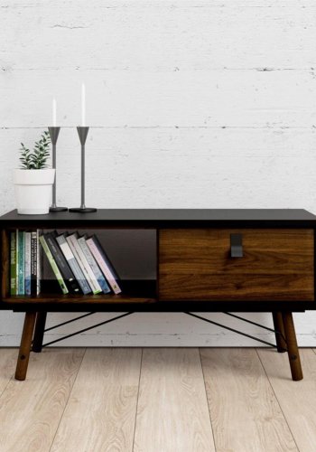 TVILUM Ry sofabord, m. skuffe - valnd/sort folie og natur tr (101,8 x 48,2)