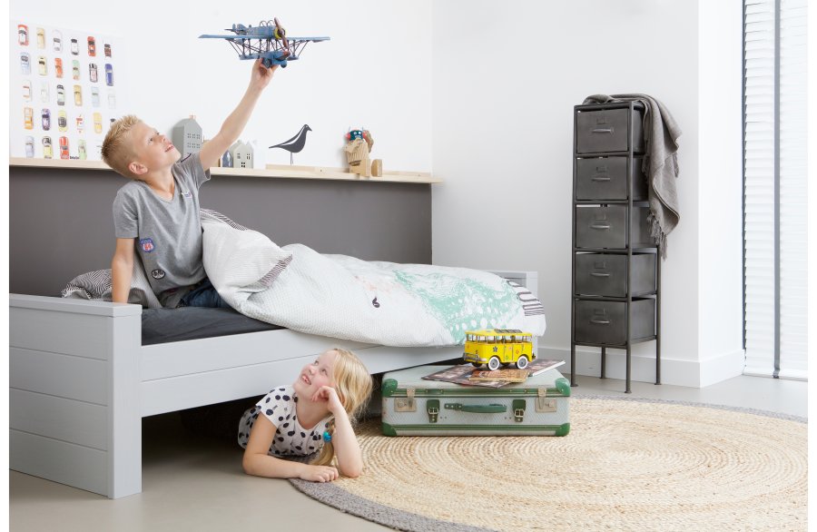 WOOOD Dennis junior sengeramme, ekskl. lamelbund, madras og skuffe - betongr fyrretr (90x200)