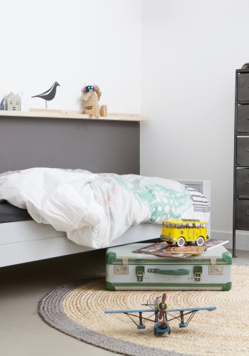 WOOOD Dennis junior sengeramme, ekskl. lamelbund, madras og skuffe - betongr fyrretr (90x200)