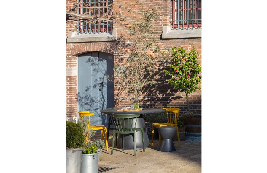 WOOOD Bliss spisebordsstol, stabelbar - army grn plastik