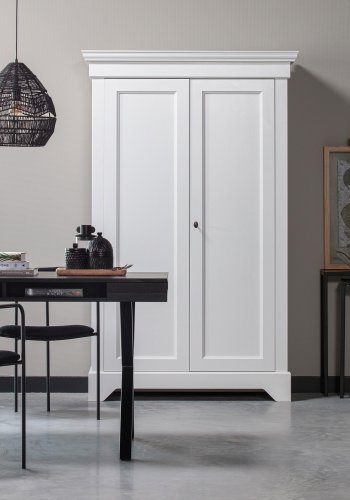 WOOOD EXCLUSIVE Ivy spisebordsstol, m. armln, stabelbar - sort fljl polyester og sort jern