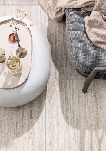 VTWONEN Pebble sofabord til inde og ude, oval - hvid fiberler (65x49)