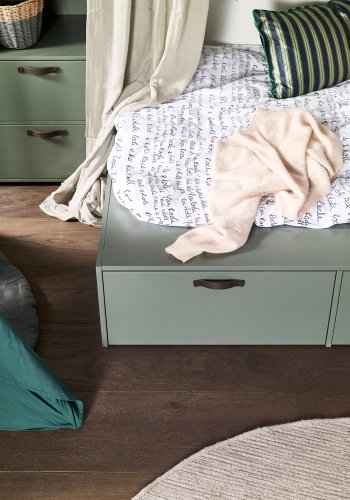 VTWONEN Stage brneseng, m. 2 skuffer, ekskl. lameller - grn sbetone fyrretr (80x200)