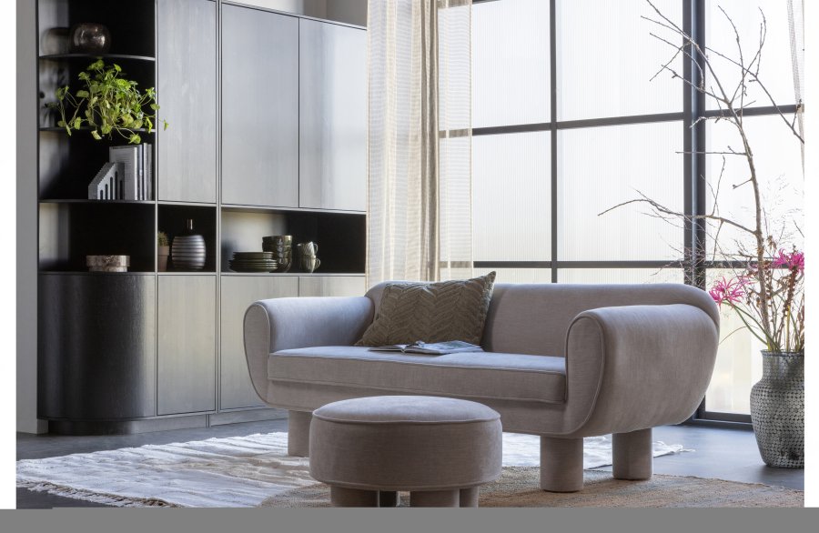 WOOOD EXCLUSIVE Finca skab, m. 4 lger, 3 hylder, 1 bent rum - dyb sort fyrretr (B:110)