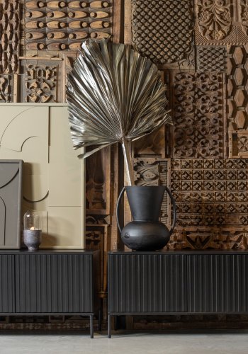 WOOOD EXCLUSIVE New Gravure TV-bord, m. 3 push to open lger - sort fyrretr og sort metal (B:150)