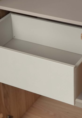 WOOOD EXCLUSIVE New Gravure skab, m. 2 push to open lger og 1 skuffe - natur egefinér og sort metal