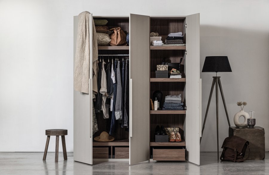 WOOOD Rens garderobeskab, m. 3 lger, 4 hylder, 1 bjlestang, 3 skuffer - stengr/brun valnddefinér