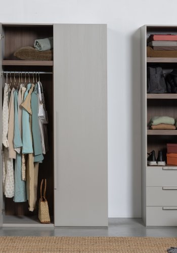 WOOOD Rens garderobeskab, m. 1 lge, 3 hylder og 3 skuffer - stengr valnddefinér