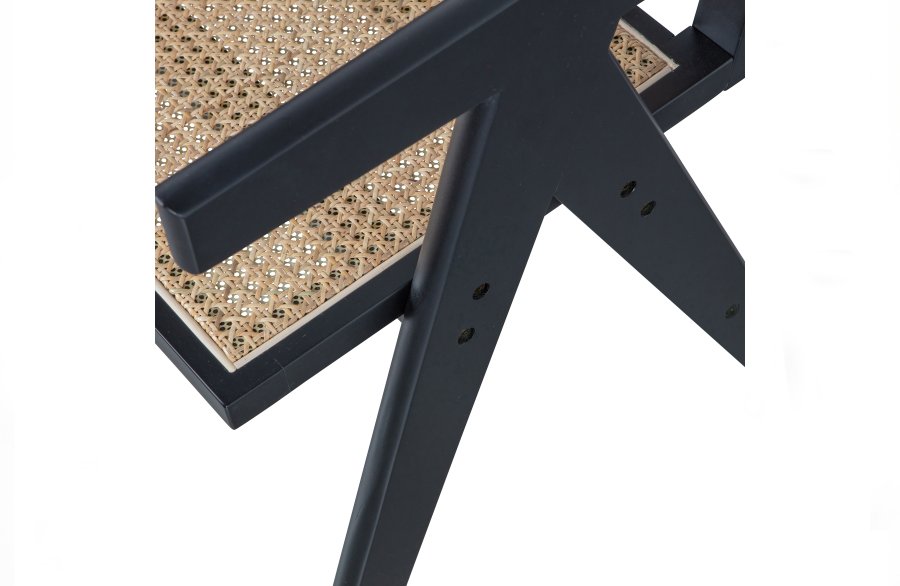 WOOOD EXCLUSIVE Gunn spisebordsstol, m. armln - natur rattan og sort fyrretr