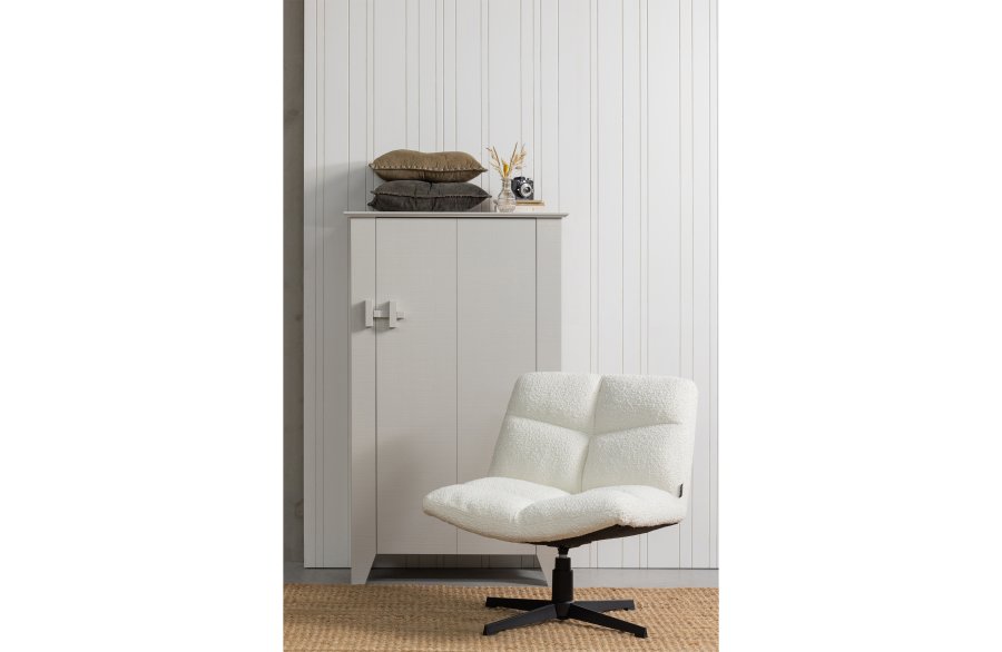 WOOOD Gus bondeskab, m. 1 lge og 3 hylder - tget lysegr fyrretr