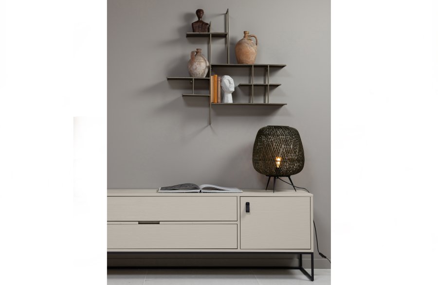 WOOOD Silas TV-bord, m. 1 lge, 1 hylde, 2 skuffer - dust (gr/sand) brstet fyrretr og sort metal