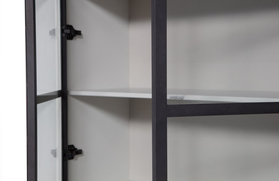 VTWONEN Basic vitrineskab, m. 4 push to open lger, 5 hylder - glas, sort metal og tgegr fyrretr