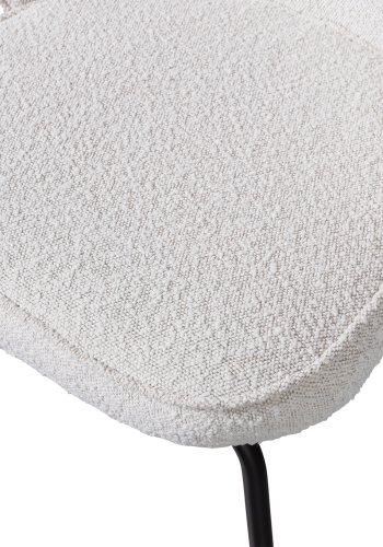 BEPUREHOME Admit spisebordsstol - natur bouclé polyester og sort metal