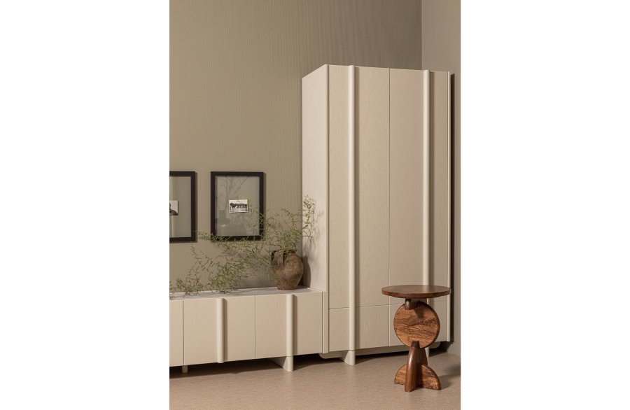 WOOOD EXCLUSIVE Basu TV-bord, m. 3 lger og 2 hylder - dust fyrretr (200x46)