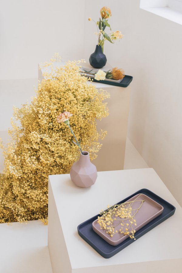 ZUIVER Rebel bakke, rektangulr - lyserd og bl aluminium (st med 2)