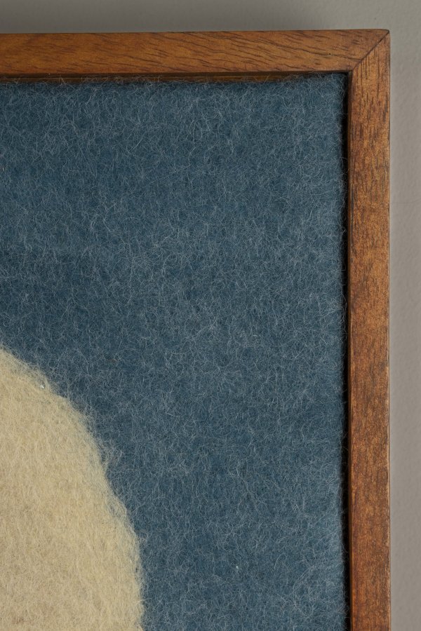 DUTCHBONE Chandra vgdekoration, kvadratisk - bl/multifarvet uld og mangotr (74x74)