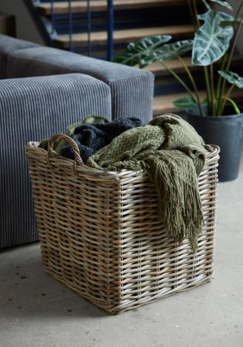 Arles kurv, m. hank, kvadratisk - gr kubu (st med 2)