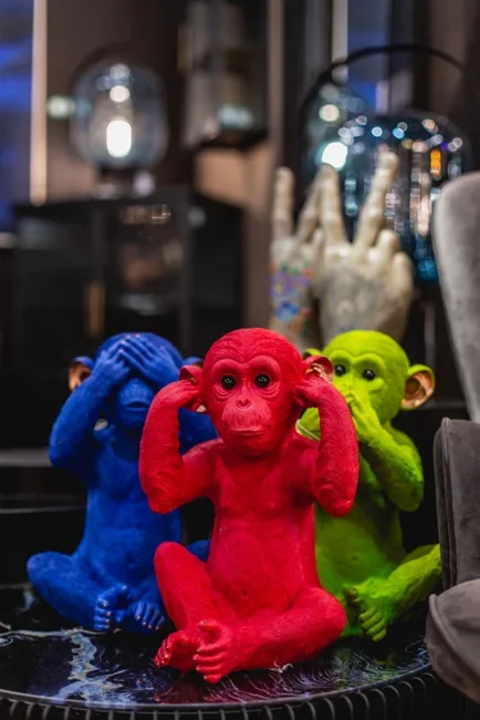 KARE DESIGN Monkey Mizaru sparebsse - bl polyresin (H:35)