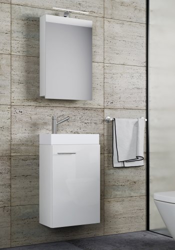 Slito badevrelsesmbelst - spejlglas, keramik og hvid tr