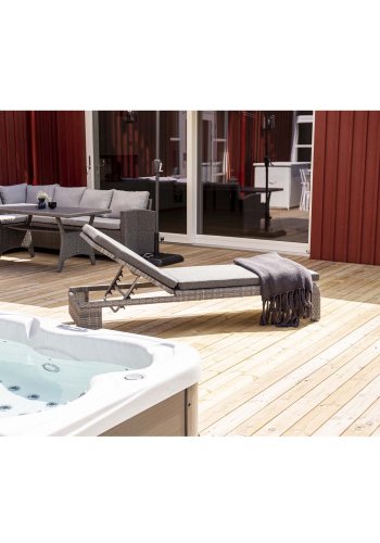 VENTURE DESIGN London udendrs liggestol m. gr stofhynde og hjul - gr rattan og aluminium