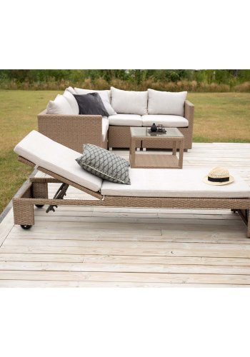 VENTURE DESIGN London udendrs liggestol m. sand stofhynde og hjul - natur rattan og aluminium 
