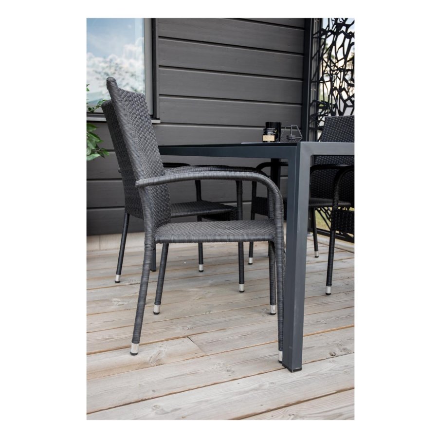 VENTURE DESIGN Anna havestol m. armln - sort rattan og stl 