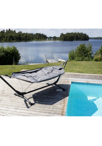 VENTURE DESIGN Niño udendrs hngekje - sort stof, stl og plastik 