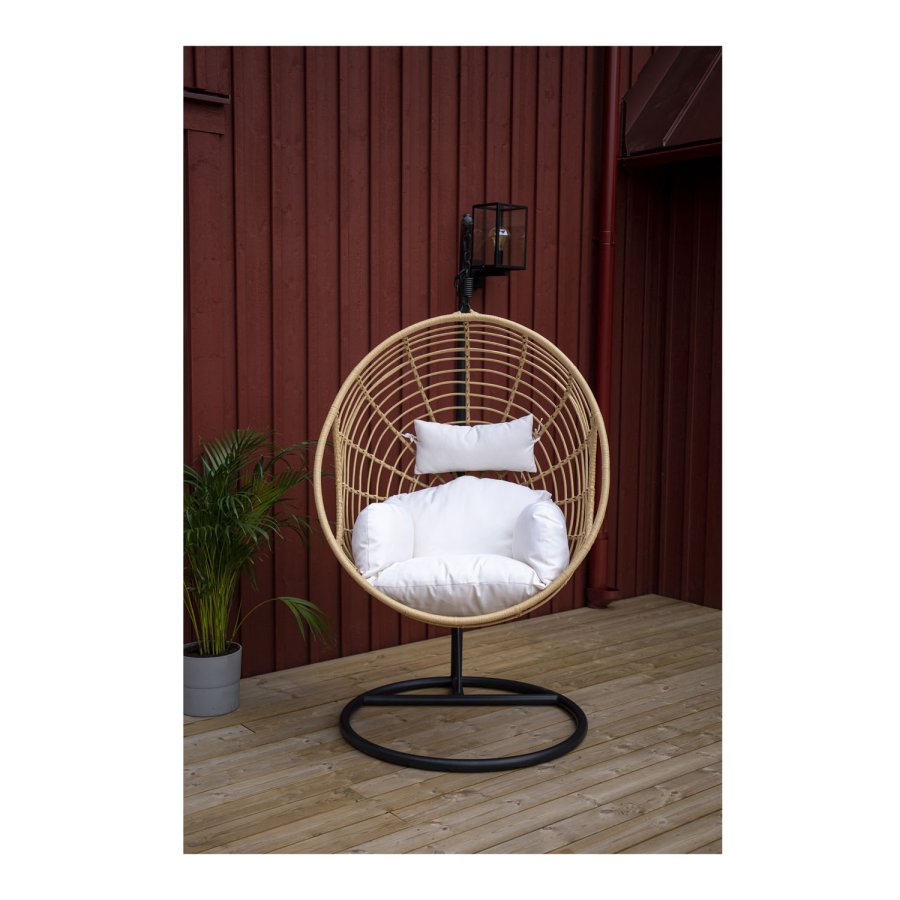 VENTURE DESIGN rund Viga udendrs hngestol m. hynde - offwhite stof, natur rattan og sort stl