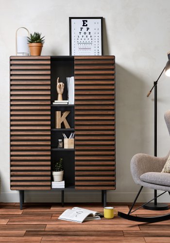 KAVE HOME Mahon skab - valnd finér og grsort metal og tr, m. 2 lger og 14 hylder