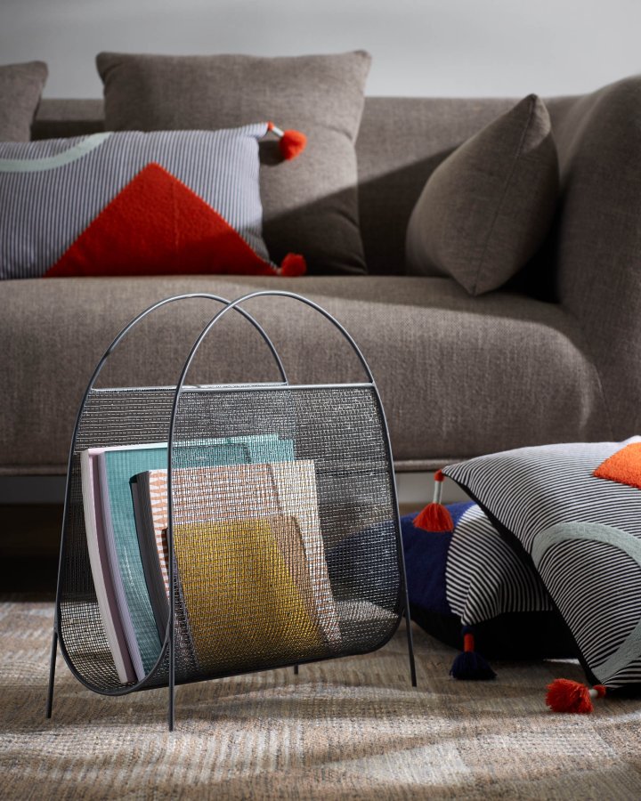 KAVE HOME Aviva magasinholder m. hndtag - mrkegr metal