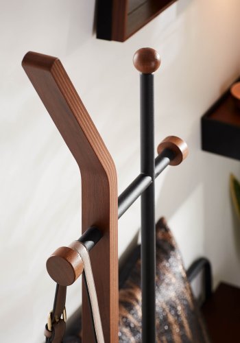 KAVE HOME Magali stumtjener - brun egetrsfiner og sort metal