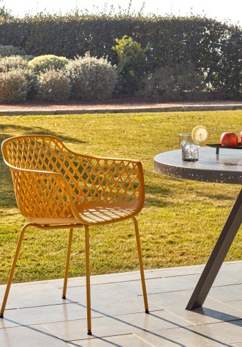 KAVE HOME Quinn spisebordsstol m. armln - gul plast og metal