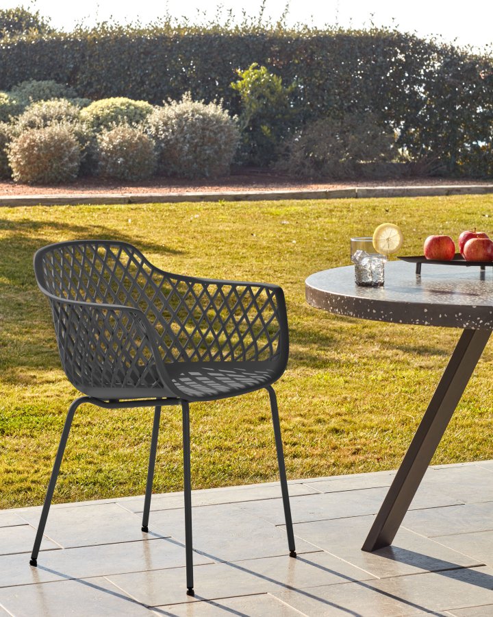 KAVE HOME Quinn spisebordsstol m. armln - grafit gr plast og metal