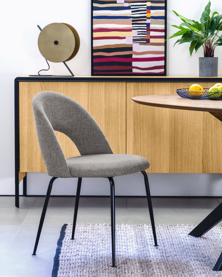 KAVE HOME Mahalia spisebordsstol, u. armln - lysegrt stof og sort stl