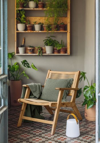 KAVE HOME Geralda loungestol - natur akacietr