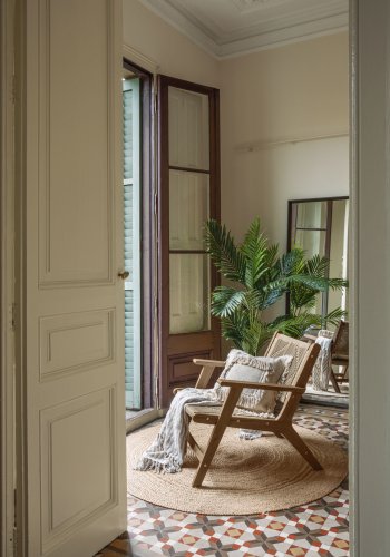 KAVE HOME Geralda loungestol - mrk akacietr 