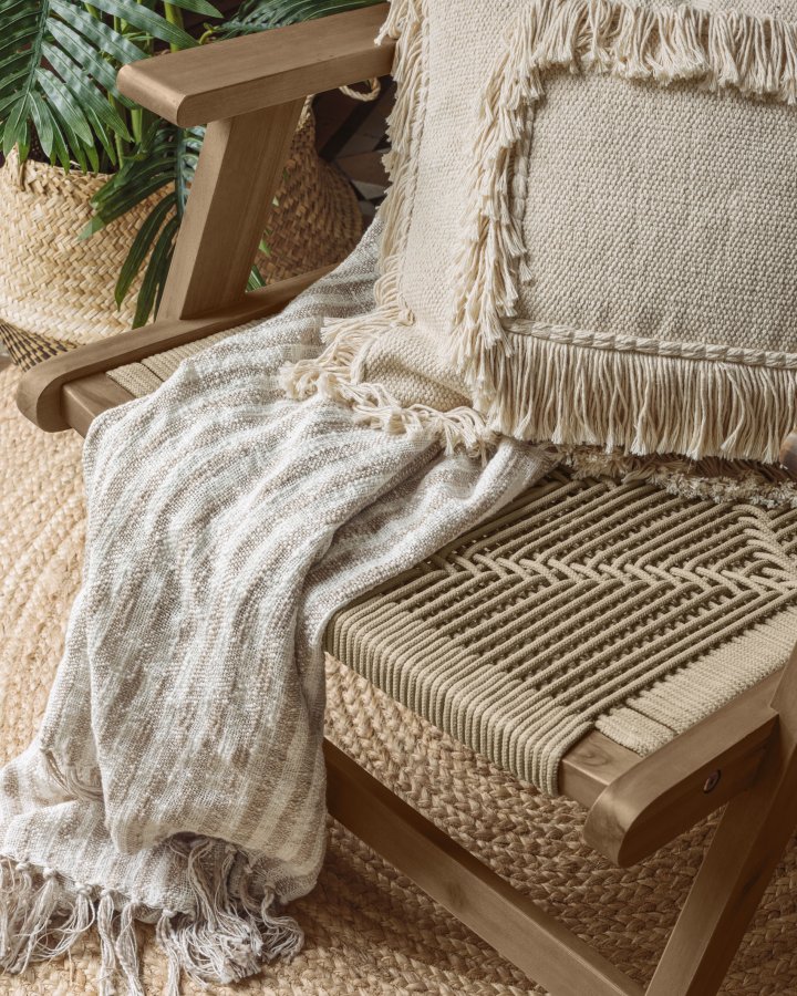 KAVE HOME Geralda loungestol - mrk akacietr 