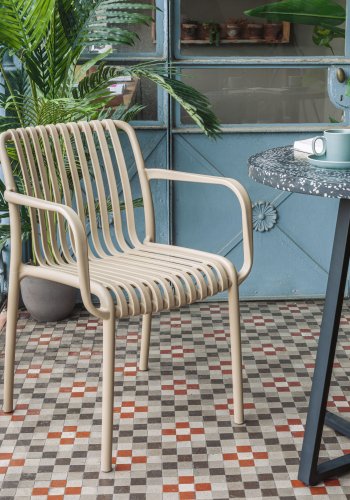 KAVE HOME Isabellini havestol, m. armln - beige polypropylen