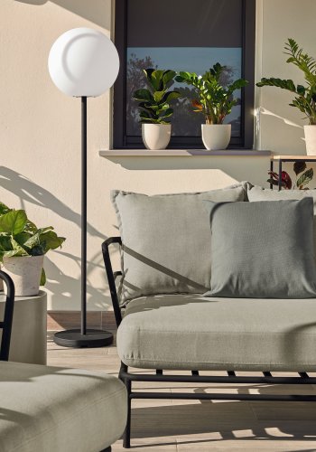 KAVE HOME Mareluz 3 pers. havesofa, m. hynder - gr stof og sort stl