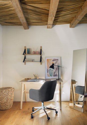 KAVE HOME Madina kontorstol, m. armln - lysegr stof og polypropylen