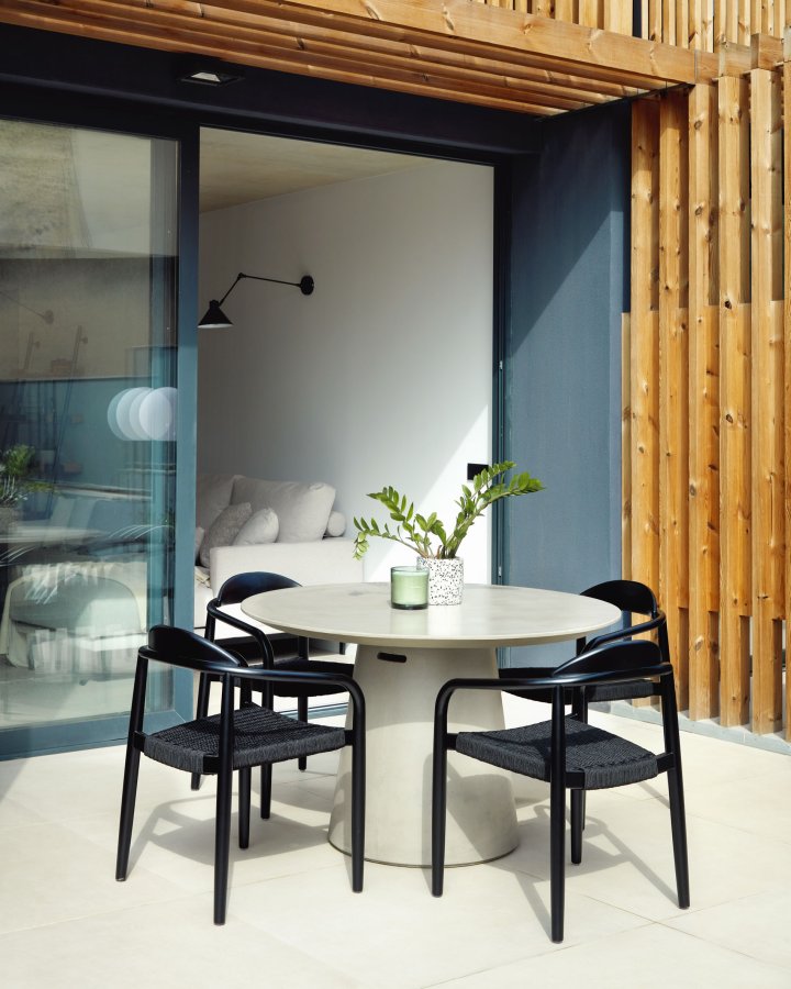 KAVE HOME Glynis havestol, m. armln - massivt mat sort eukalyptus tr og sort reb