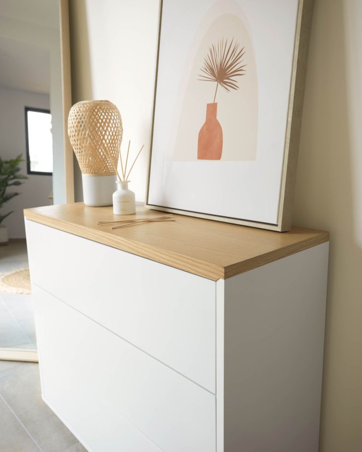 KAVE HOME Abilen kommode, m. 3 skuffer - hvid MDF og natur egetrsfinèr 