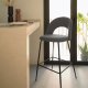 KAVE HOME Mahalia barstol, m. rygln og fodsttte - mrkegr stof og sort metal