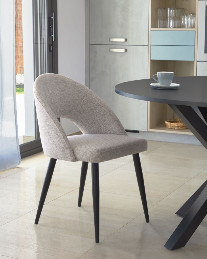 KAVE HOME Mael spisebordsstol - beige stof og sort stl