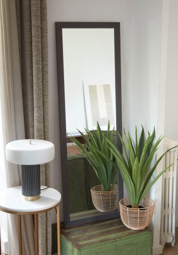 KAVE HOME Yucca kunstig plante, m. urtepotte - grn polyethylen og sort cement (H:80)