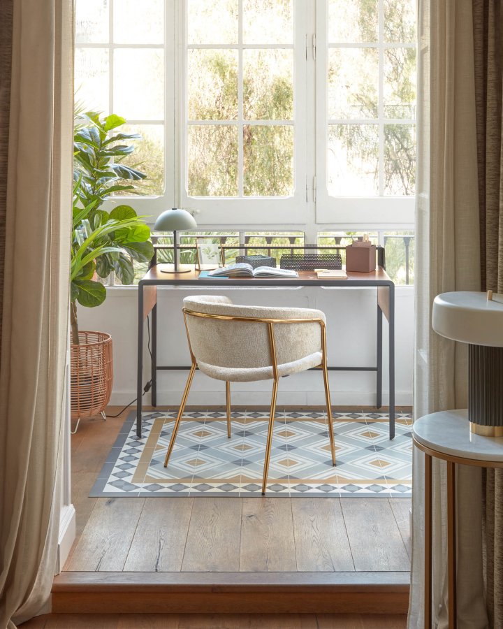 KAVE HOME Aleyla bordlampe - grn og sort metal